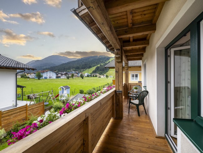 Ausblick auf den Hausberg von Flachau - das Grießenkareck